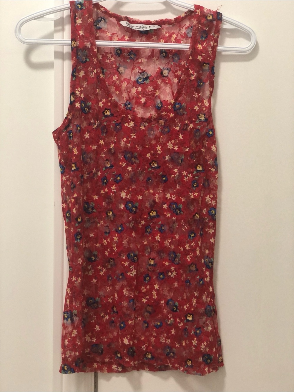 Preowned Bluenotes Sheer Tank Top Red Floral Pattern Size Medium Women’s